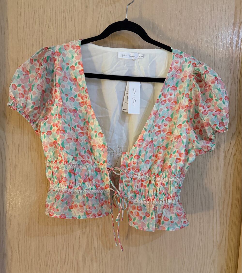 All in Favor Floral Tie Front Peplum Crop Top XL NWT Puff Sleeve